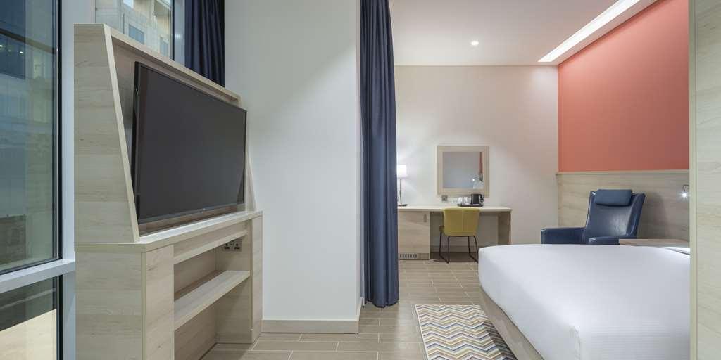 Hampton By Hilton Doha Old Town Otel Oda fotoğraf